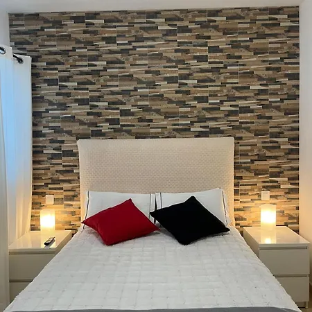 Silver House 96 Ideal Parejas ארסיפה